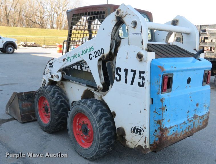image for item FP9489 2001 Bobcat S175  skid steer loader