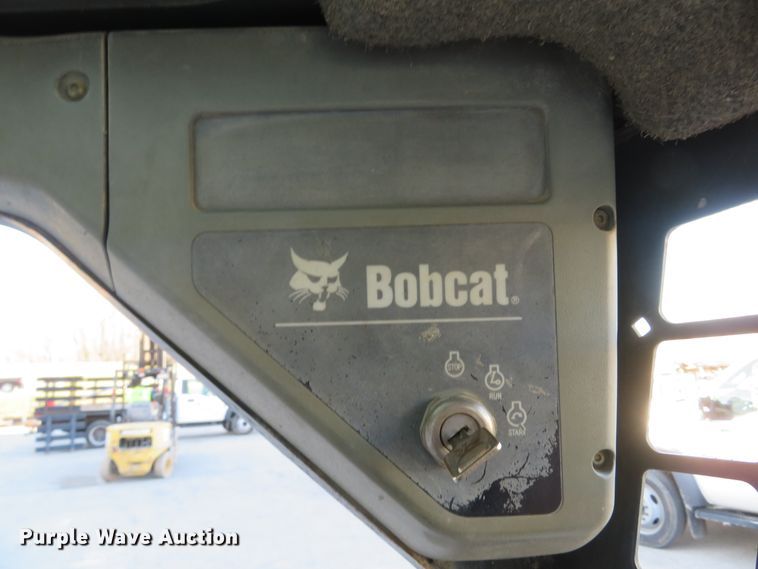 image for item FP9489 2001 Bobcat S175  skid steer loader