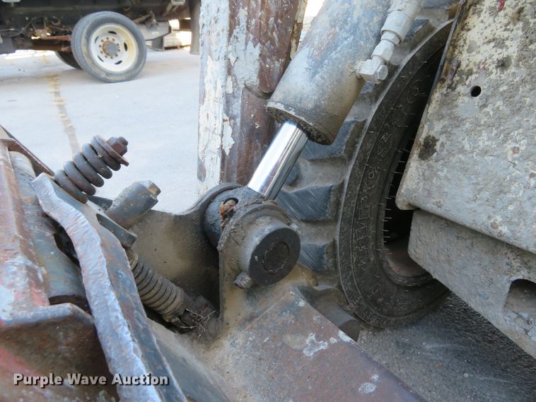 image for item FP9489 2001 Bobcat S175  skid steer loader