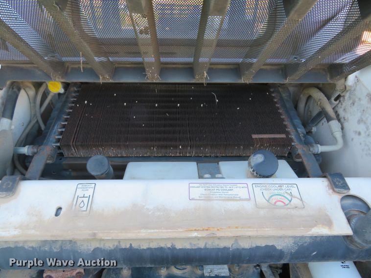 image for item FP9489 2001 Bobcat S175  skid steer loader