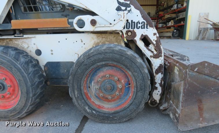 image for item FP9489 2001 Bobcat S175  skid steer loader