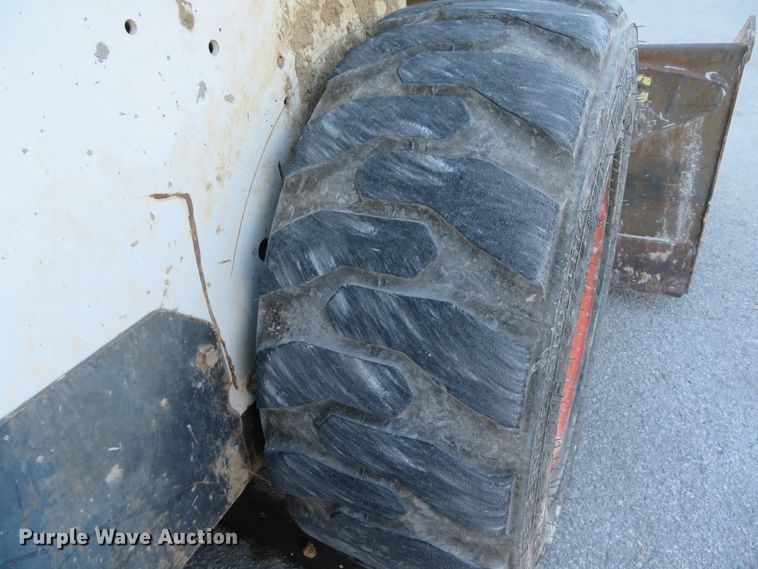 image for item FP9489 2001 Bobcat S175  skid steer loader