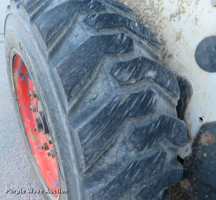 image for item FP9489 2001 Bobcat S175  skid steer loader