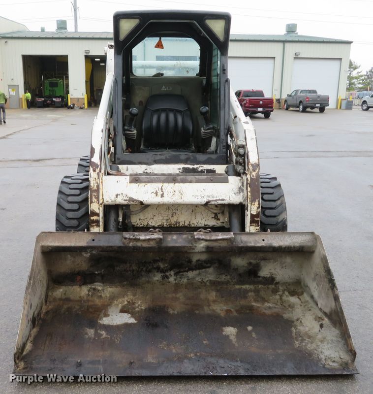 image for item FP9499 2002 Bobcat S185  skid steer loader