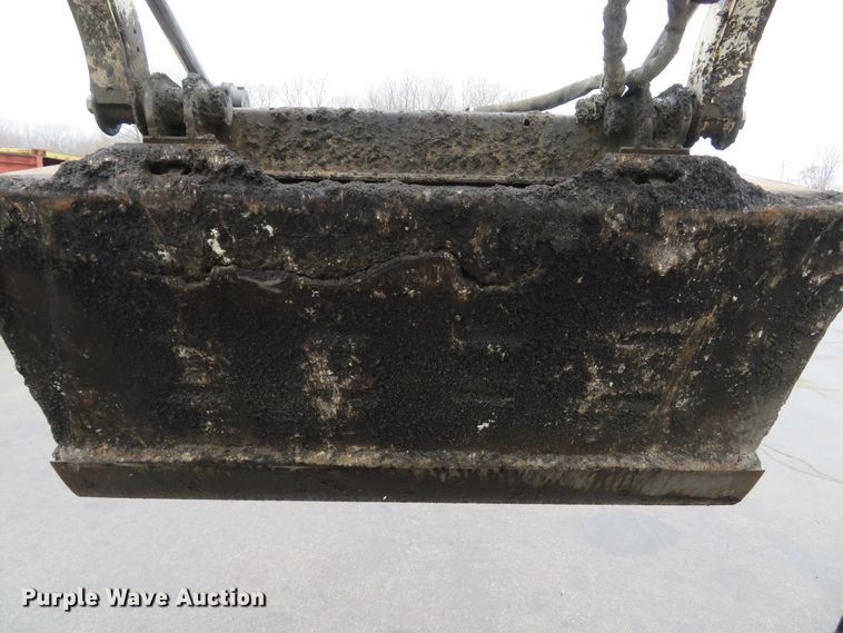 image for item FP9499 2002 Bobcat S185  skid steer loader