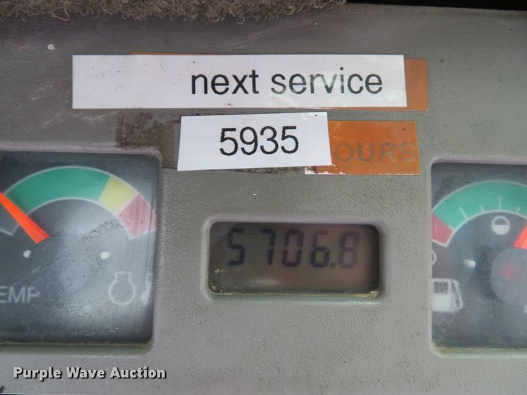 image for item FP9499 2002 Bobcat S185  skid steer loader