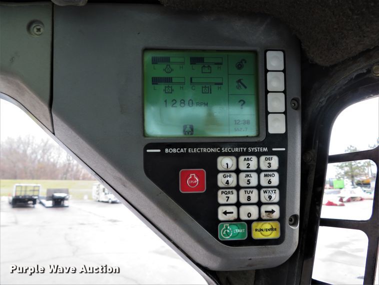 image for item FP9499 2002 Bobcat S185  skid steer loader