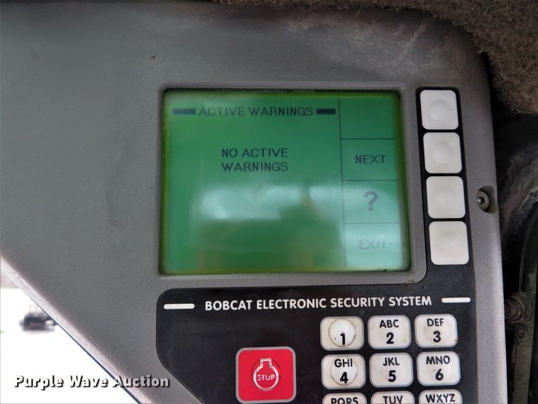 image for item FP9499 2002 Bobcat S185  skid steer loader