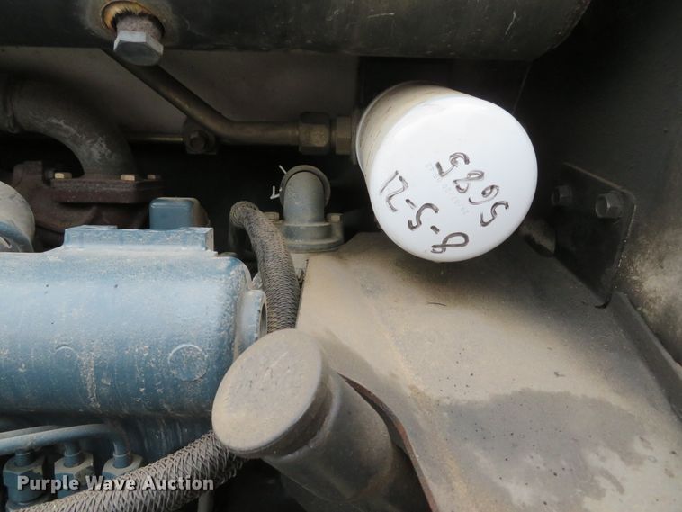 image for item FP9499 2002 Bobcat S185  skid steer loader