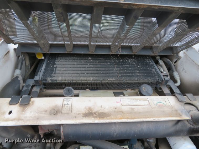 image for item FP9499 2002 Bobcat S185  skid steer loader