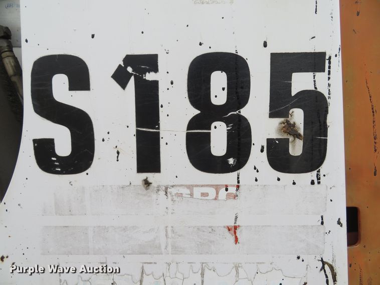 image for item FP9499 2002 Bobcat S185  skid steer loader