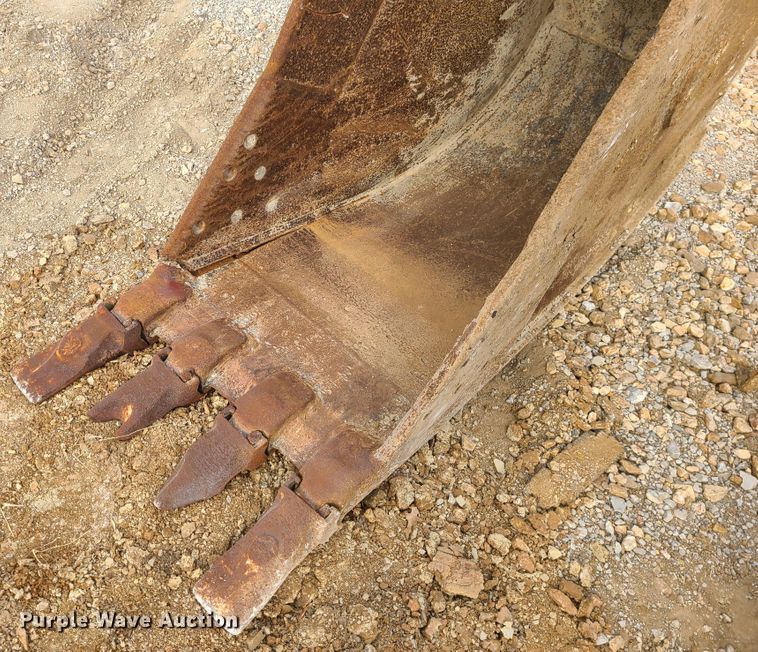 image for item GB9065 CF  30"W excavator bucket