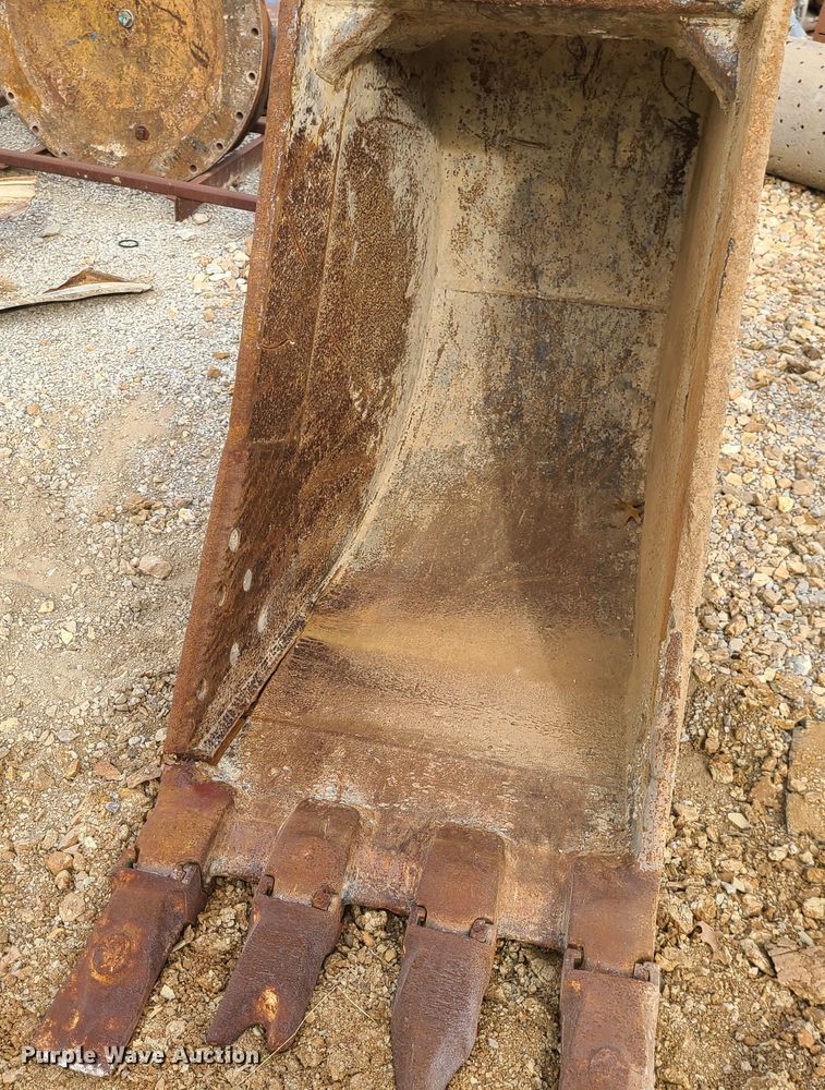 image for item GB9065 CF  30"W excavator bucket