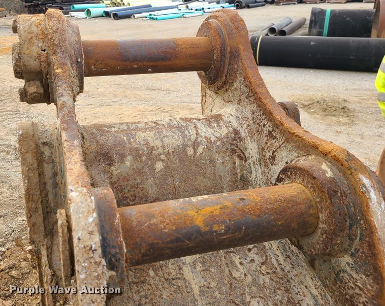 image for item GB9065 CF  30"W excavator bucket