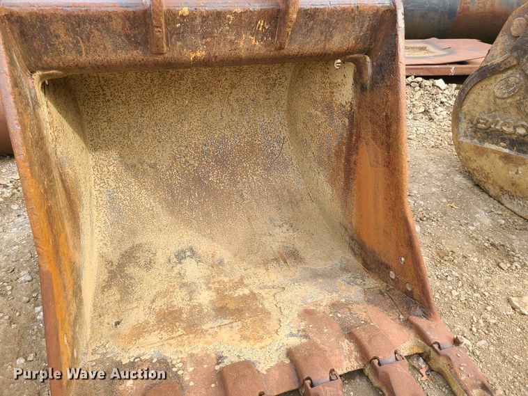 image for item GB9067 Esco  62"W excavator bucket