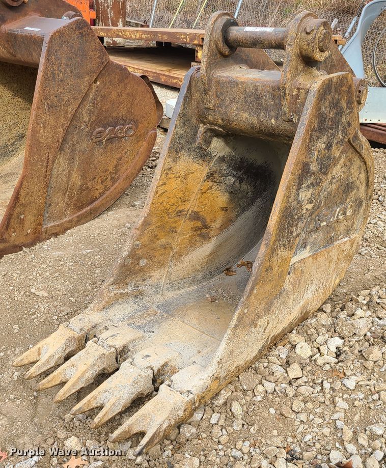 image for item GB9068 Esco  30"W excavator bucket