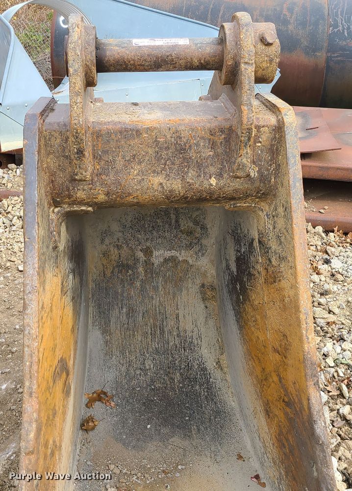 image for item GB9068 Esco  30"W excavator bucket