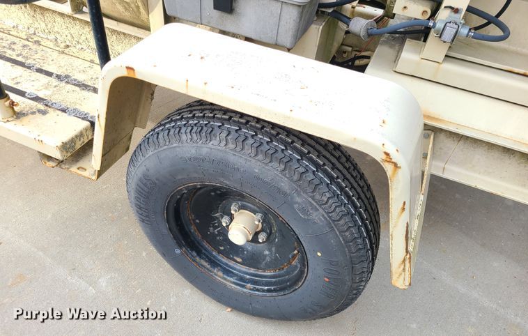 image for item GB9072 Finn B70-TD  straw blower