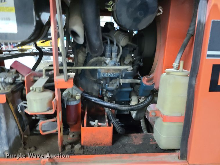 image for item GB9082 Multiquip Whisperwatt 7000  light plant