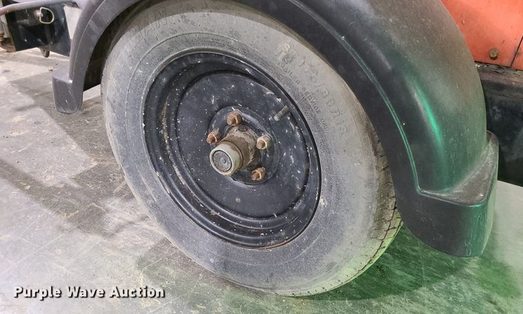 image for item GB9082 Multiquip Whisperwatt 7000  light plant