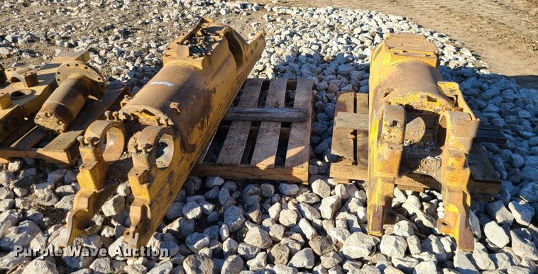 image for item GB9083 Caterpillar 963A  parts