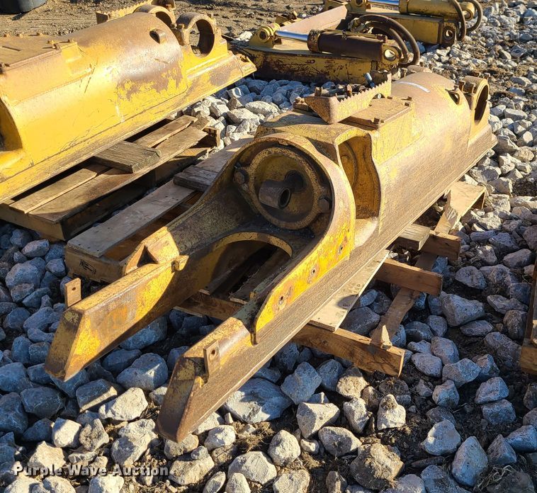 image for item GB9083 Caterpillar 963A  parts