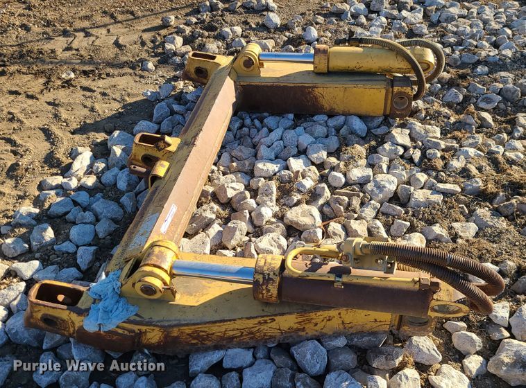 image for item GB9084 Caterpillar 963B  ripper