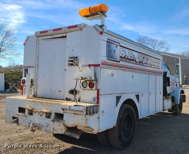 image for item GB9129 1990 GMC TopKick  utility / service truck