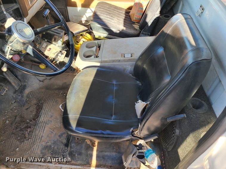 image for item GB9129 1990 GMC TopKick  utility / service truck