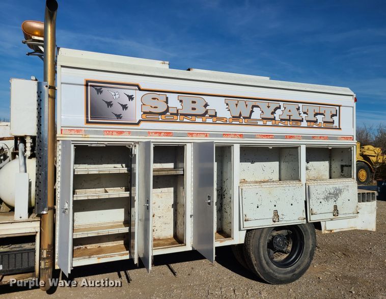 image for item GB9129 1990 GMC TopKick  utility / service truck