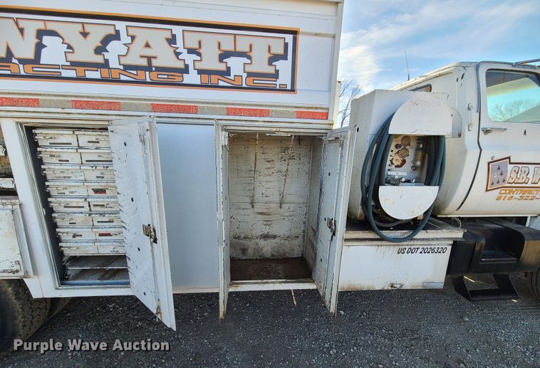 image for item GB9129 1990 GMC TopKick  utility / service truck