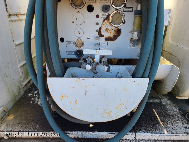 image for item GB9129 1990 GMC TopKick  utility / service truck