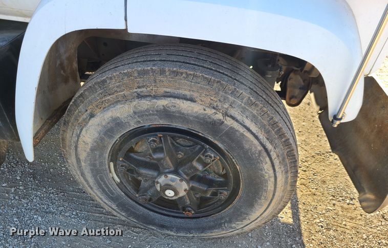 image for item GB9129 1990 GMC TopKick  utility / service truck