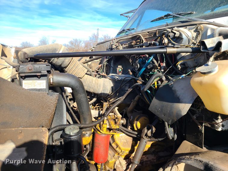 image for item GB9129 1990 GMC TopKick  utility / service truck