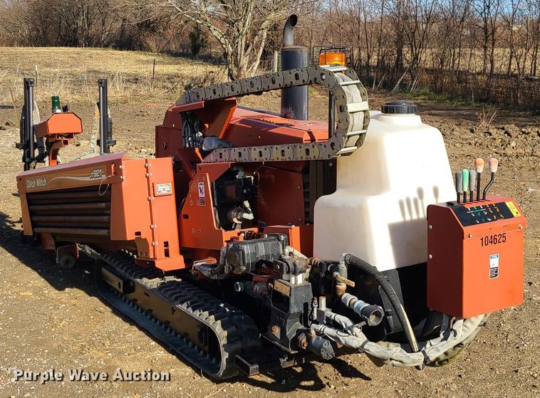 image for item GB9130 2006 Ditch Witch JT921  directional boring unit