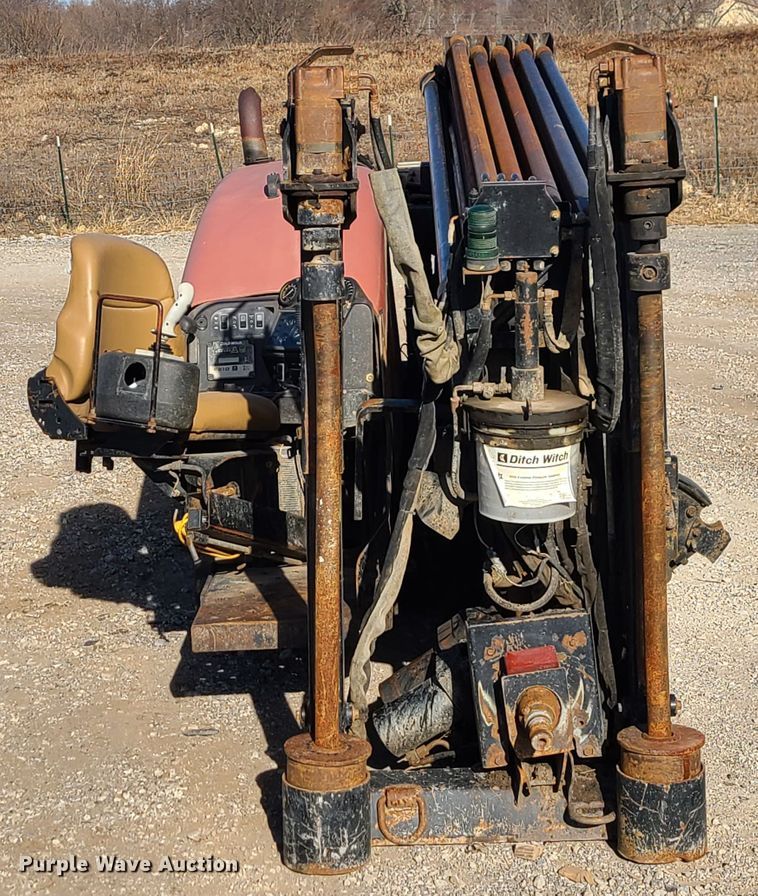 image for item GB9133 2008 Ditch Witch JT2020 Mach 1  directional boring unit
