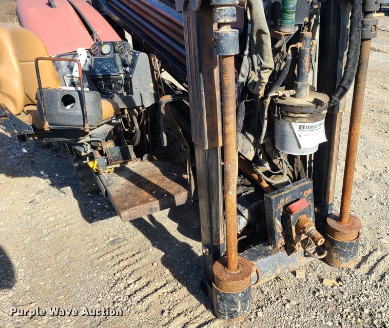 image for item GB9133 2008 Ditch Witch JT2020 Mach 1  directional boring unit