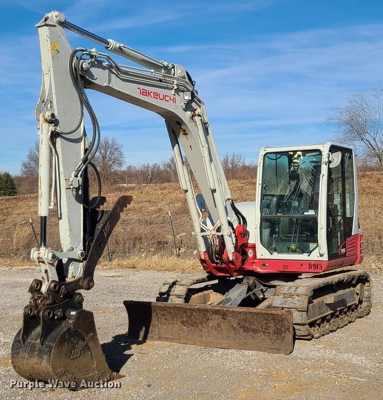 image for item GB9134 Takeuchi TB285  mini excavator