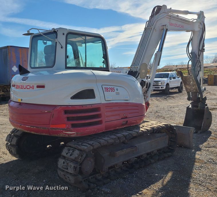 image for item GB9134 Takeuchi TB285  mini excavator