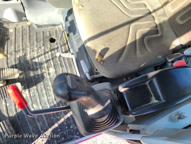 image for item GB9134 Takeuchi TB285  mini excavator