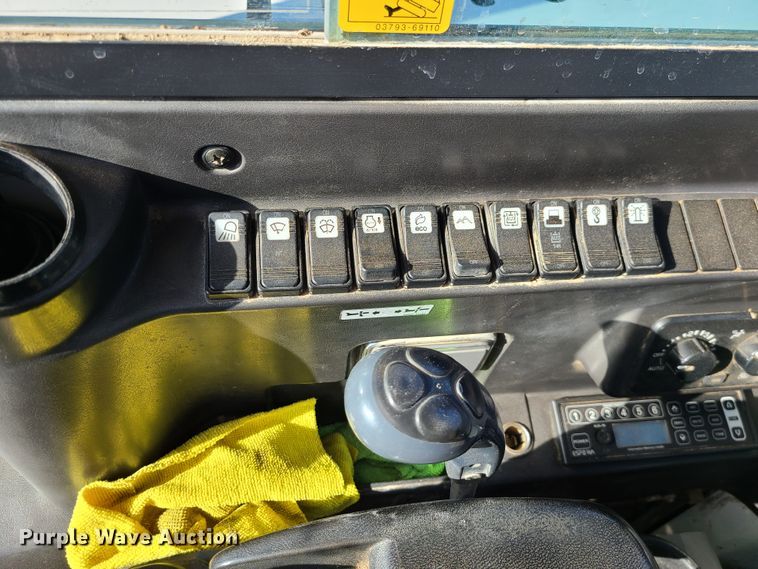 image for item GB9134 Takeuchi TB285  mini excavator