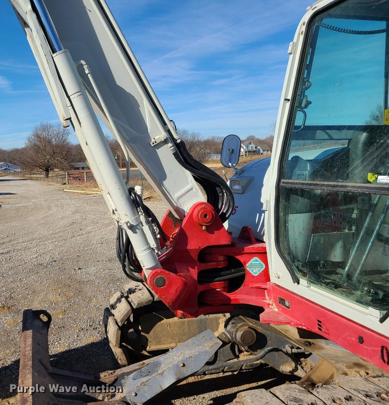 image for item GB9134 Takeuchi TB285  mini excavator