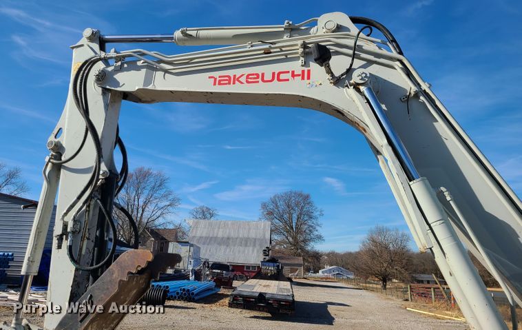 image for item GB9134 Takeuchi TB285  mini excavator