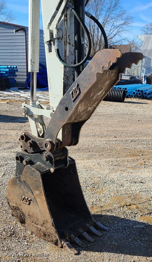 image for item GB9134 Takeuchi TB285  mini excavator