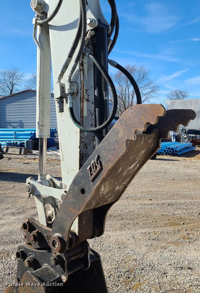 image for item GB9134 Takeuchi TB285  mini excavator