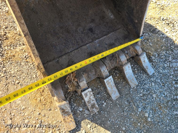 image for item GB9134 Takeuchi TB285  mini excavator