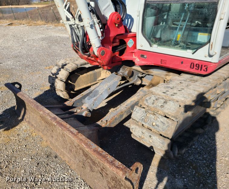image for item GB9134 Takeuchi TB285  mini excavator