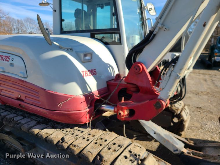 image for item GB9134 Takeuchi TB285  mini excavator