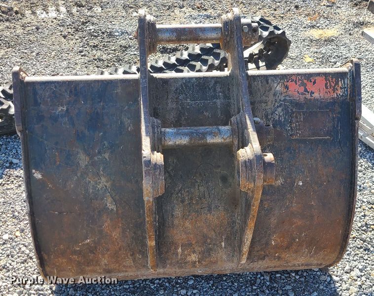 image for item GB9134 Takeuchi TB285  mini excavator