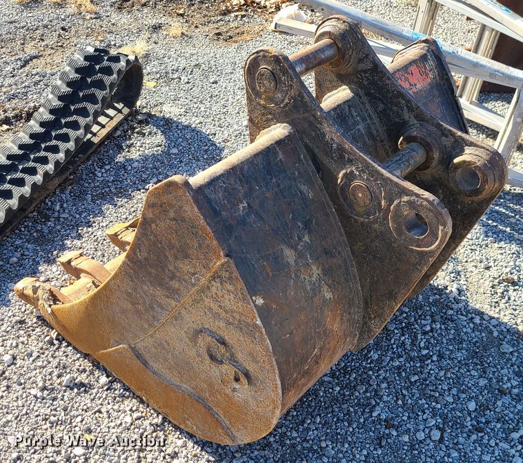 image for item GB9134 Takeuchi TB285  mini excavator